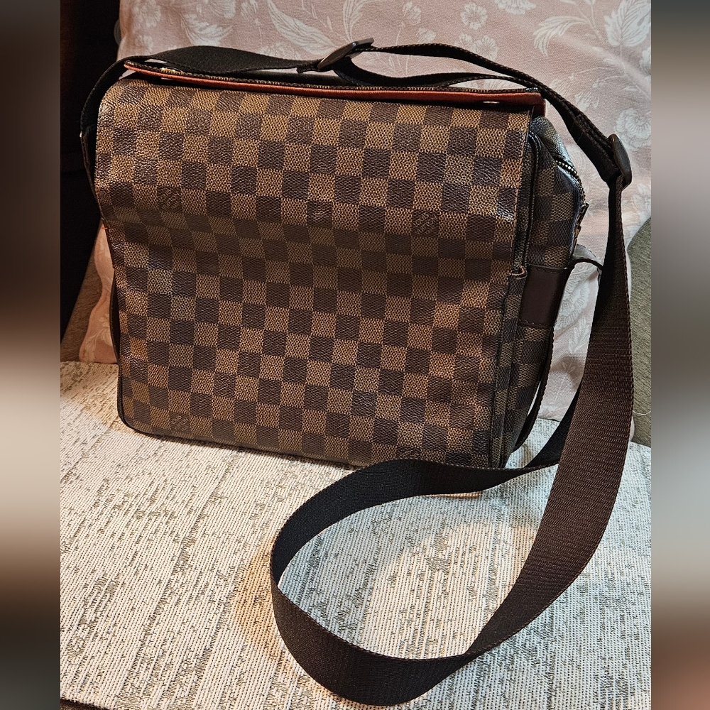 Louis Vuitton Damier Ebene Naviglio Brown Messenger Bag Luxury Vintage Designer